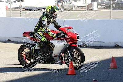 media/Nov-26-2022-Fastrack Riders (Sat) [[b001e85eef]]/Around the Pits/